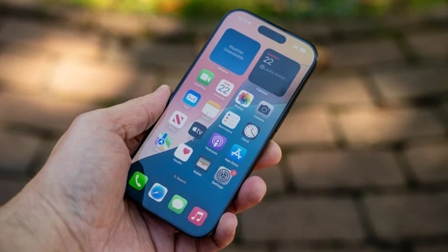 &quot;Bí mật xấu xí&quot; bên trong mẫu iPhone có giá lên tới 28 triệu ở Việt Nam: 5 năm trôi qua, mọi thứ vẫn vậy - Ảnh 4.