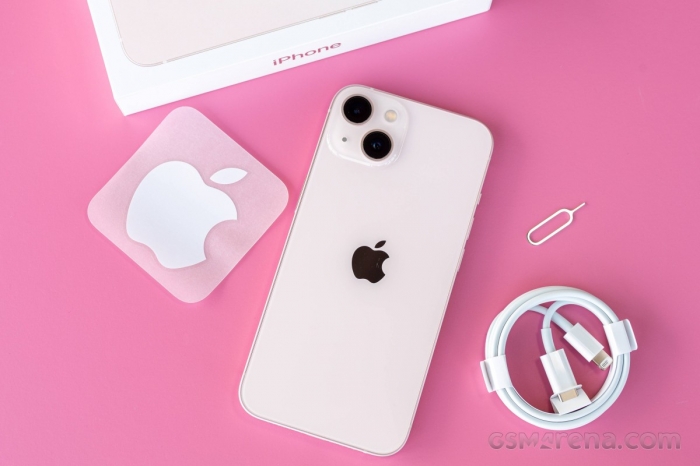 Giá iPhone 11, iPhone 12, iPhone 13 mới nhất giảm mạnh, xứng danh bộ 3 iPhone rẻ nhất Việt Nam vẫn 'xịn xò' không thua kém iPhone 16 là mấy- Ảnh 4.